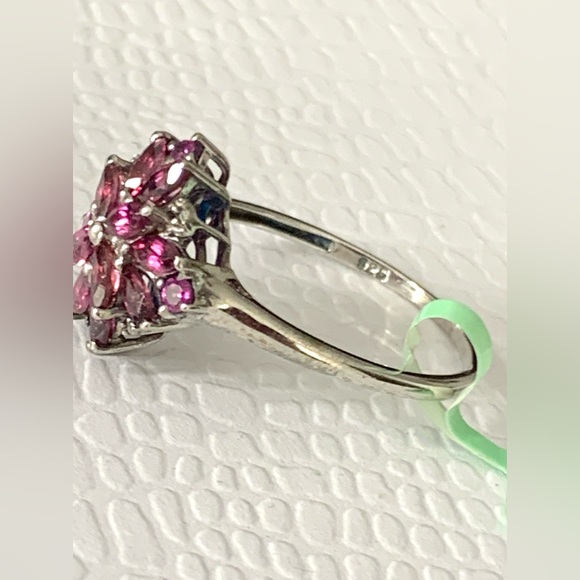 Vintage Sterling Silver Signed STS Flower Rhodolite Garnet Ring  sz 9 - Picture 8 of 12